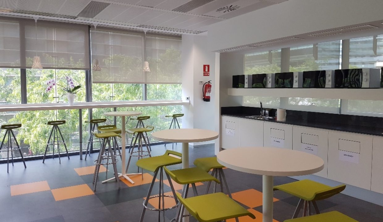 513165_71743590074_5_20180522152257359