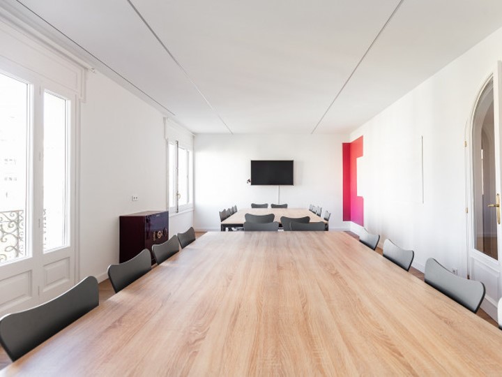 DIAGONAL  |  junto Pl. Francesc Macià