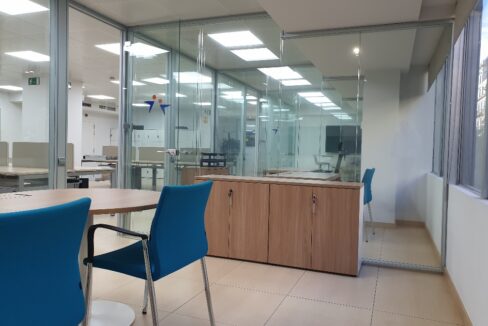 20251030_113730_resized